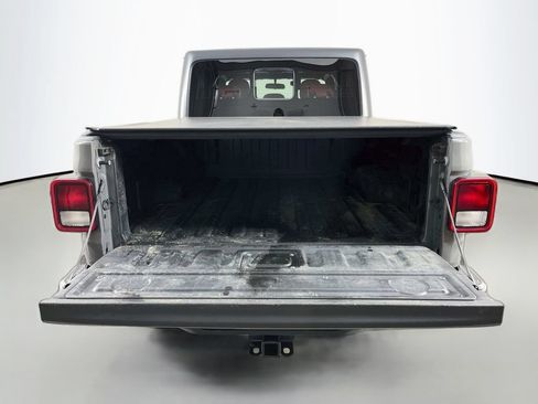 Used 2023 Jeep Gladiator Sport AWD/4WD image 10