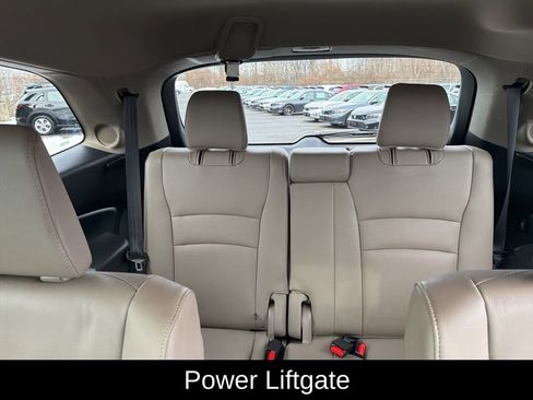 Used 2019 Honda Pilot Touring image 13