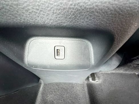 Used 2025 Nissan Sentra SR FWD image 31