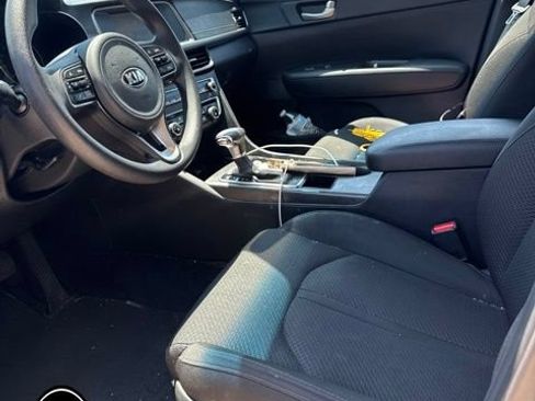 Used 2018 Kia Optima LX FWD image 7