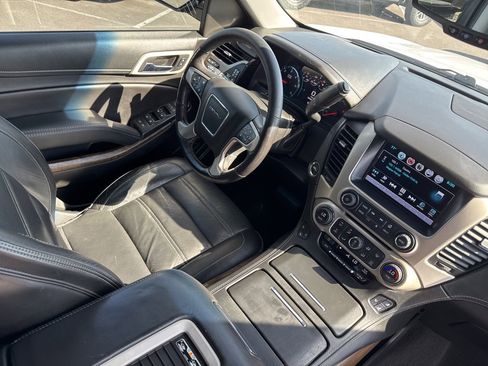 Used 2018 GMC Yukon Denali w/ Denali Ultimate Package image 34