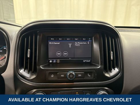 Used 2022 Chevrolet Colorado W/T w/ Custom Special Edition image 18