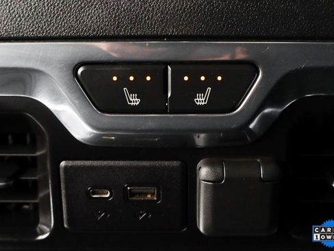 Used 2020 Chevrolet Silverado 1500 LTZ w/ LTZ Convenience Package image 35