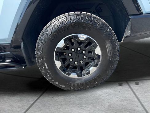 Used 2024 GMC Hummer EV 2X w/ Extreme Off-Road Package AWD/4WD image 27