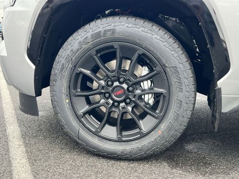 New 2026 Toyota Sequoia Platinum image 5