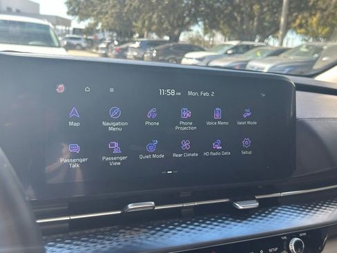 Used 2023 Kia Carnival SX Prestige image 16