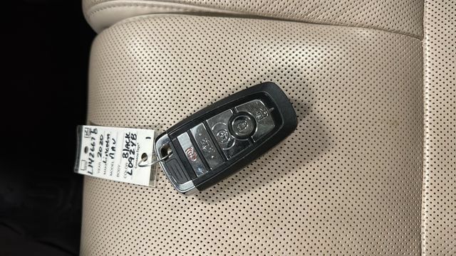 Used 2020 Lincoln Navigator L Reserve w/ Luxury Package AWD/4WD image 20