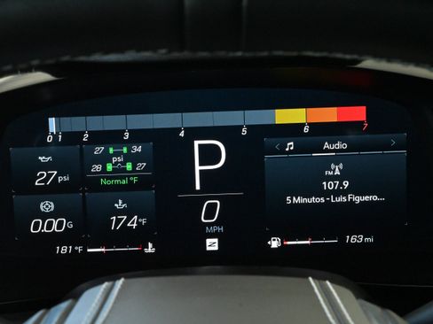 Used 2025 Chevrolet Corvette Stingray Preferred Cpe w/ Z51 Performance Package RWD image 16