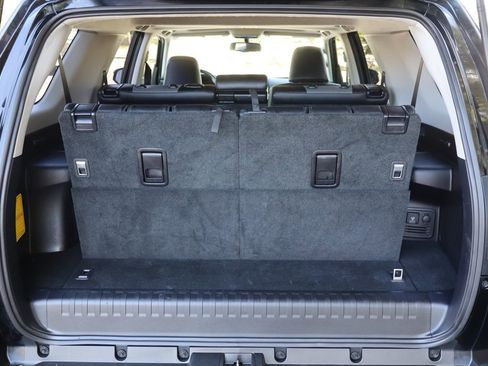 Used 2018 Toyota 4Runner SR5 Premium AWD/4WD image 14