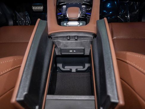 New 2025 Mercedes-Benz GLS 450 4MATIC image 26