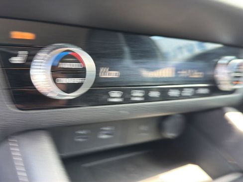 Used 2024 Mitsubishi Outlander SE FWD image 27