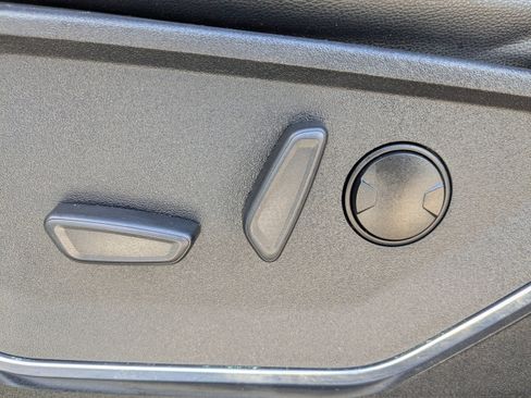 Used 2023 Ford F150 Lariat image 20