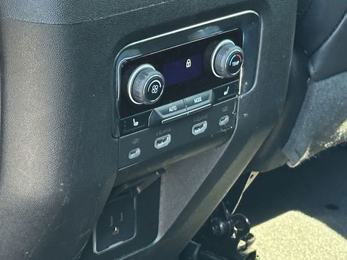 Used 2023 Chevrolet Suburban RST w/ Luxury Package image 24