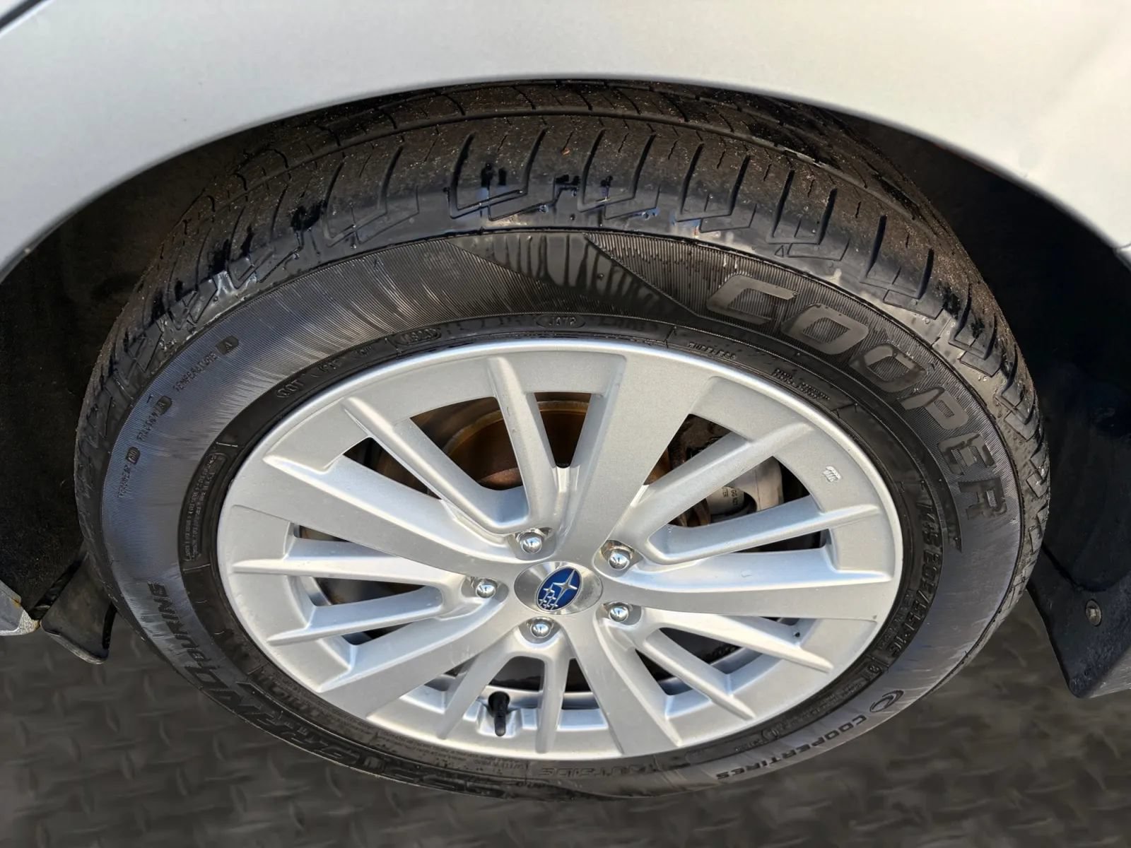 Used 2017 Subaru Impreza 2.0i Premium AWD/4WD image 41