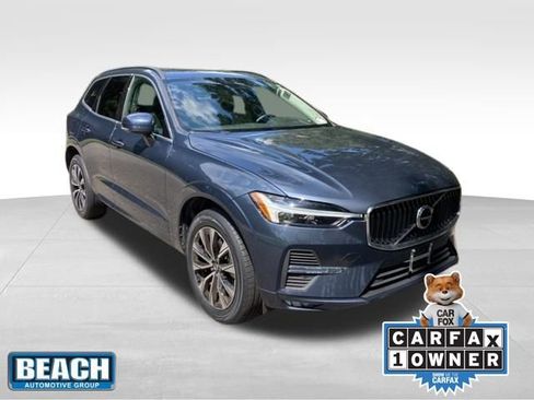 Used 2023 Volvo XC60 B5 Core image 1