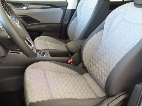 New 2026 Volkswagen Tiguan S FWD image 12