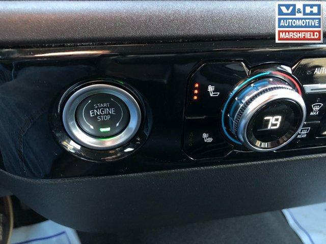 Used 2024 GMC Sierra 1500 SLT AWD/4WD image 9