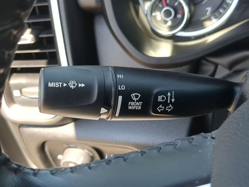 Used 2023 RAM 1500 Laramie AWD/4WD image 25