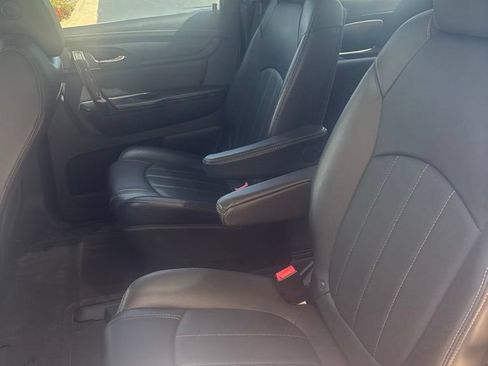 Used 2017 GMC Acadia Limited SLT AWD/4WD image 7