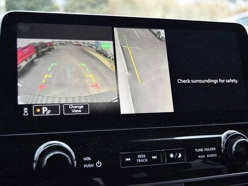 Used 2024 Nissan Armada SL w/ Captain's Chairs Package image 14