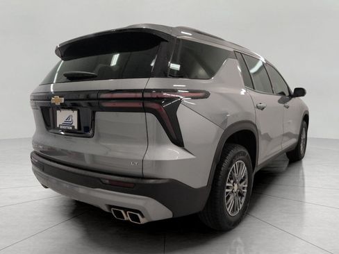 Used 2024 Chevrolet Traverse LT w/ Trailering Package AWD/4WD image 19