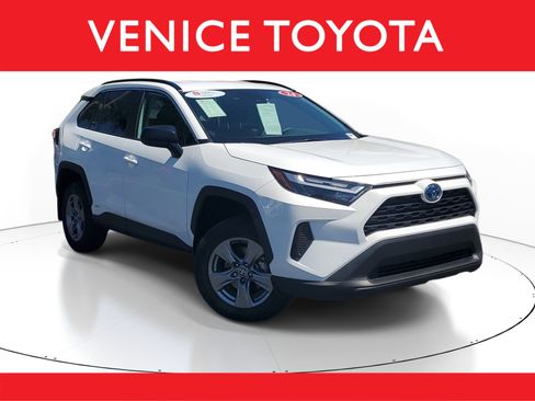 Certified 2024 Toyota RAV4 LE AWD/4WD image 1