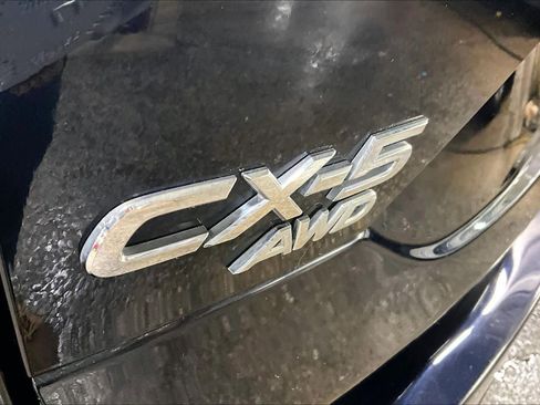 Used 2019 MAZDA CX-5 Touring image 9