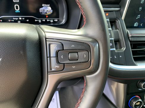 Used 2024 Chevrolet Suburban RST w/ Luxury Package RWD image 17