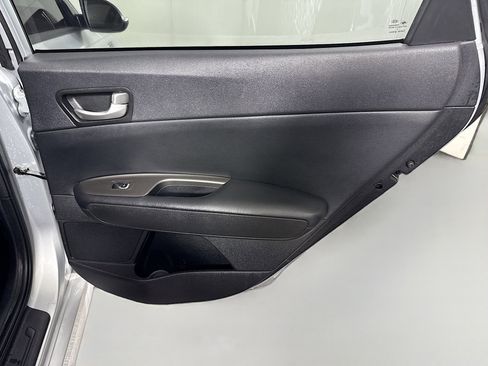 Used 2019 Kia Optima LX image 27