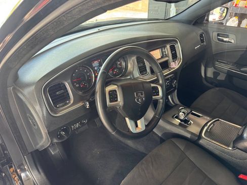 Used 2013 Dodge Charger SE w/ Connectivity Group RWD image 9