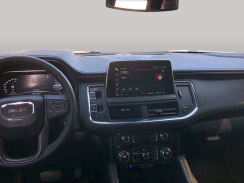 Used 2024 GMC Yukon AT4 w/ Technology Package AWD/4WD image 7
