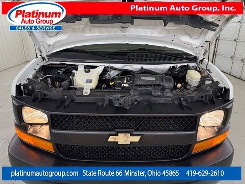 Used 2016 Chevrolet Express 3500 Extended RWD image 53