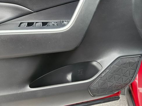 Used 2023 Toyota RAV4 XLE image 17