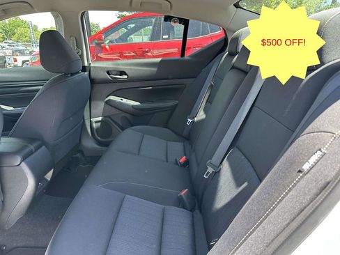 Used 2019 Nissan Altima 2.5 S FWD image 14