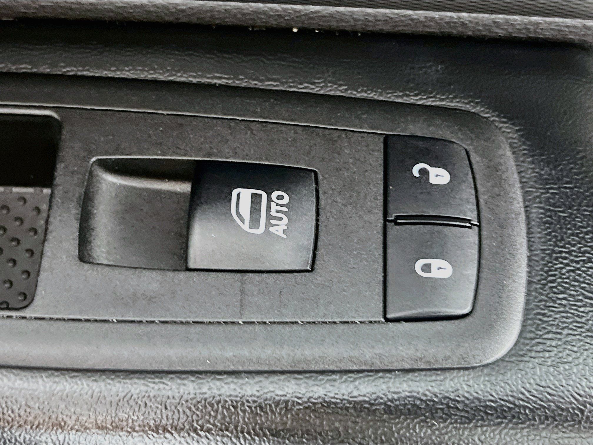 Used 2025 Dodge Durango GT RWD image 30
