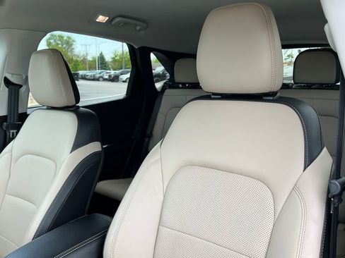 Certified 2022 Ford Escape Titanium FWD image 13