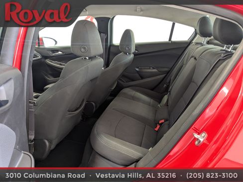 Used 2016 Chevrolet Cruze LT w/ Convenience Package FWD image 5