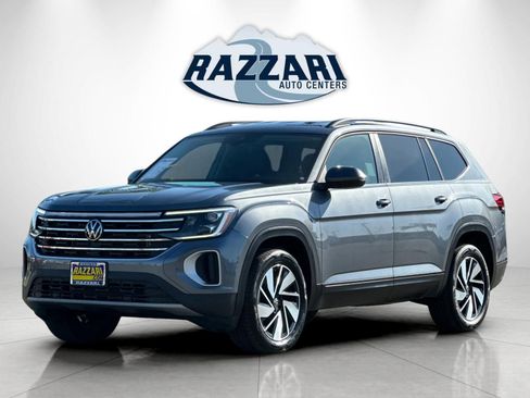 Used 2025 Volkswagen Atlas SE FWD image 7