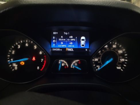 Used 2016 Ford Focus SE w/ SE Power Seat Package FWD image 23