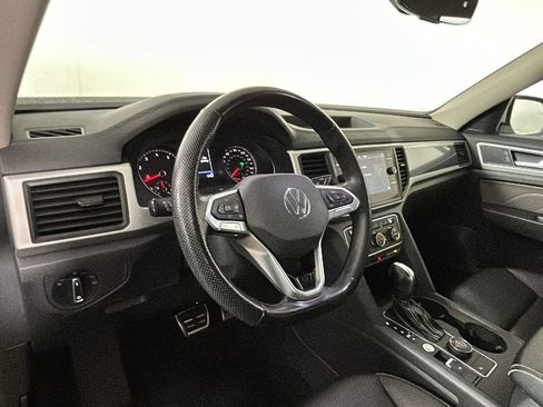 Used 2021 Volkswagen Atlas SE w/ Panoramic Sunroof Package AWD/4WD image 15