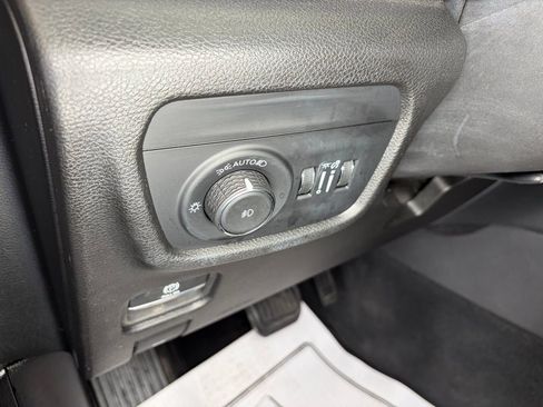 Used 2024 Jeep Grand Cherokee L Limited w/ Trailer Tow Prep Group AWD/4WD image 18