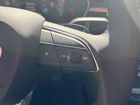Used 2025 Audi Q3 2.0T Premium image 22