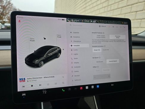 Used 2018 Tesla Model 3 Long Range image 43