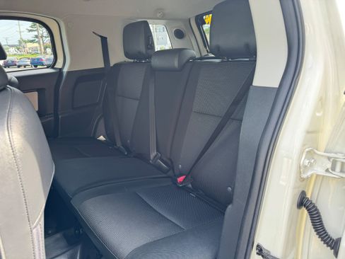 Used 2013 Toyota FJ Cruiser 4WD w/ Upgrade Pkg image 23