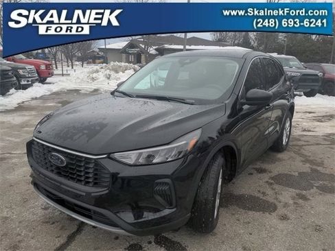 Certified 2023 Ford Escape Active image 1