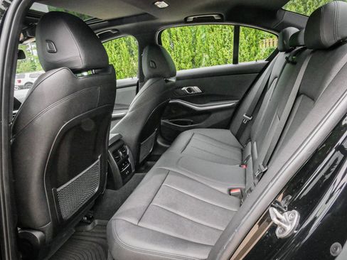 Used 2021 BMW 330i Sedan w/ Convenience Package RWD image 31