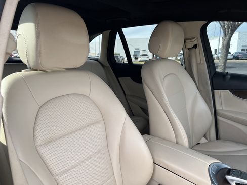 Certified 2018 Mercedes-Benz GLC 300 4MATIC image 35
