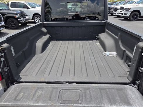 Used 2022 Jeep Gladiator Sport AWD/4WD image 11