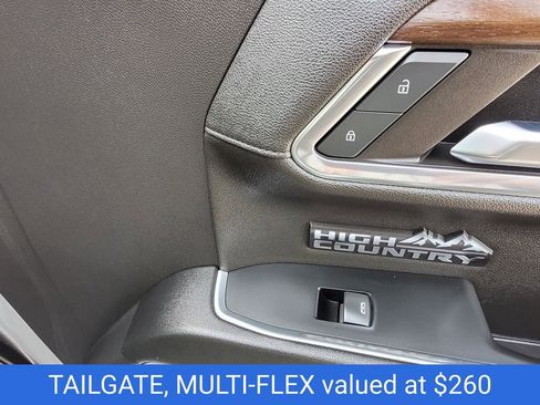 Used 2024 Chevrolet Silverado 1500 High Country w/ High Country Premium Package image 9