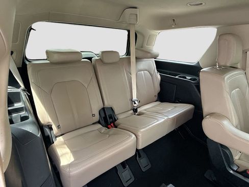 Used 2024 Ford Expedition Limited RWD image 29